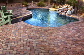 Native Blend thin veneer pavers shown surrounding a gorgeous swimming pool setting